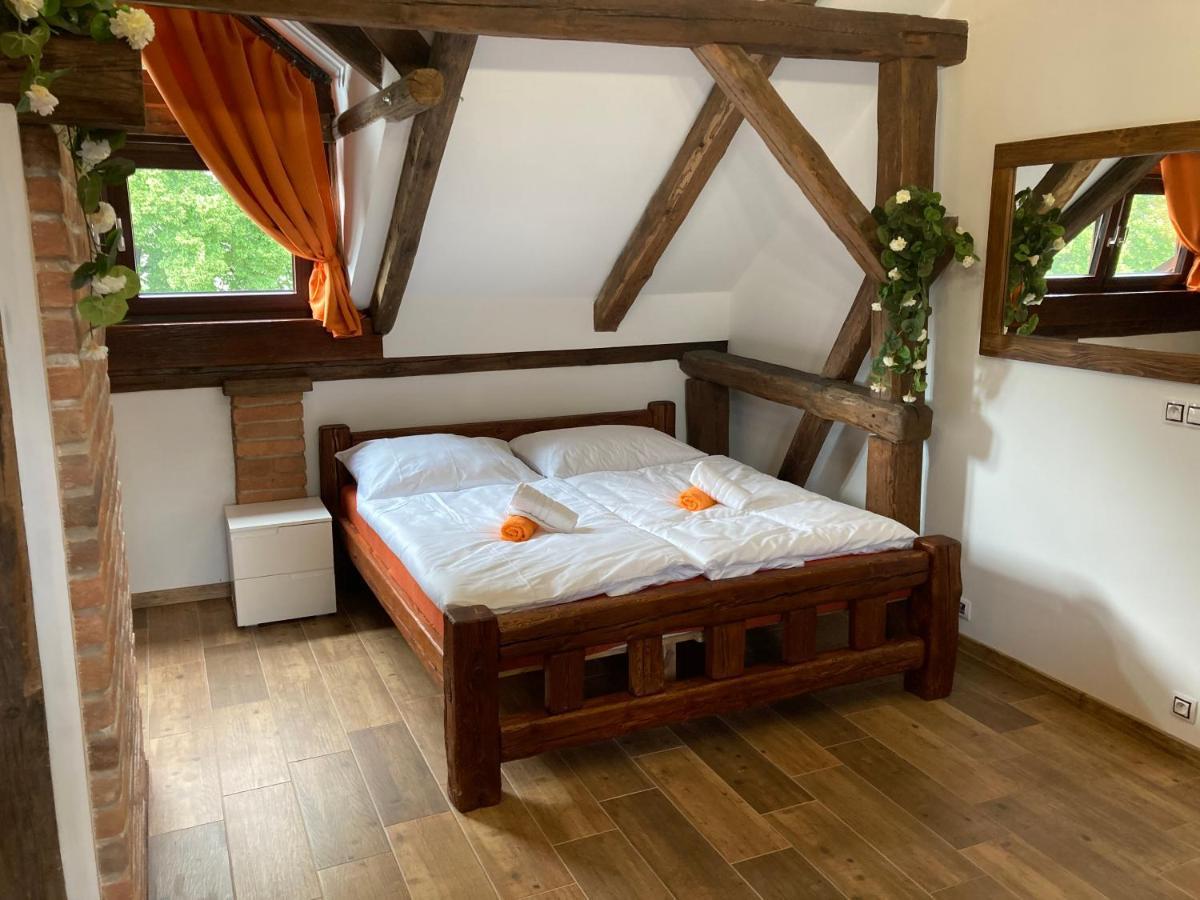 Apartmanový dům 13 Podkroví 1 Seč Exterior foto